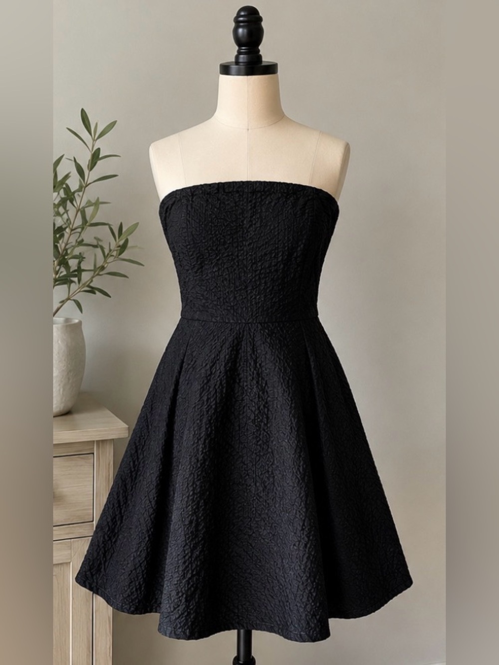J.Crew Spring 2007 Black Strapless Textured Fit & Flare Dress | Size 4